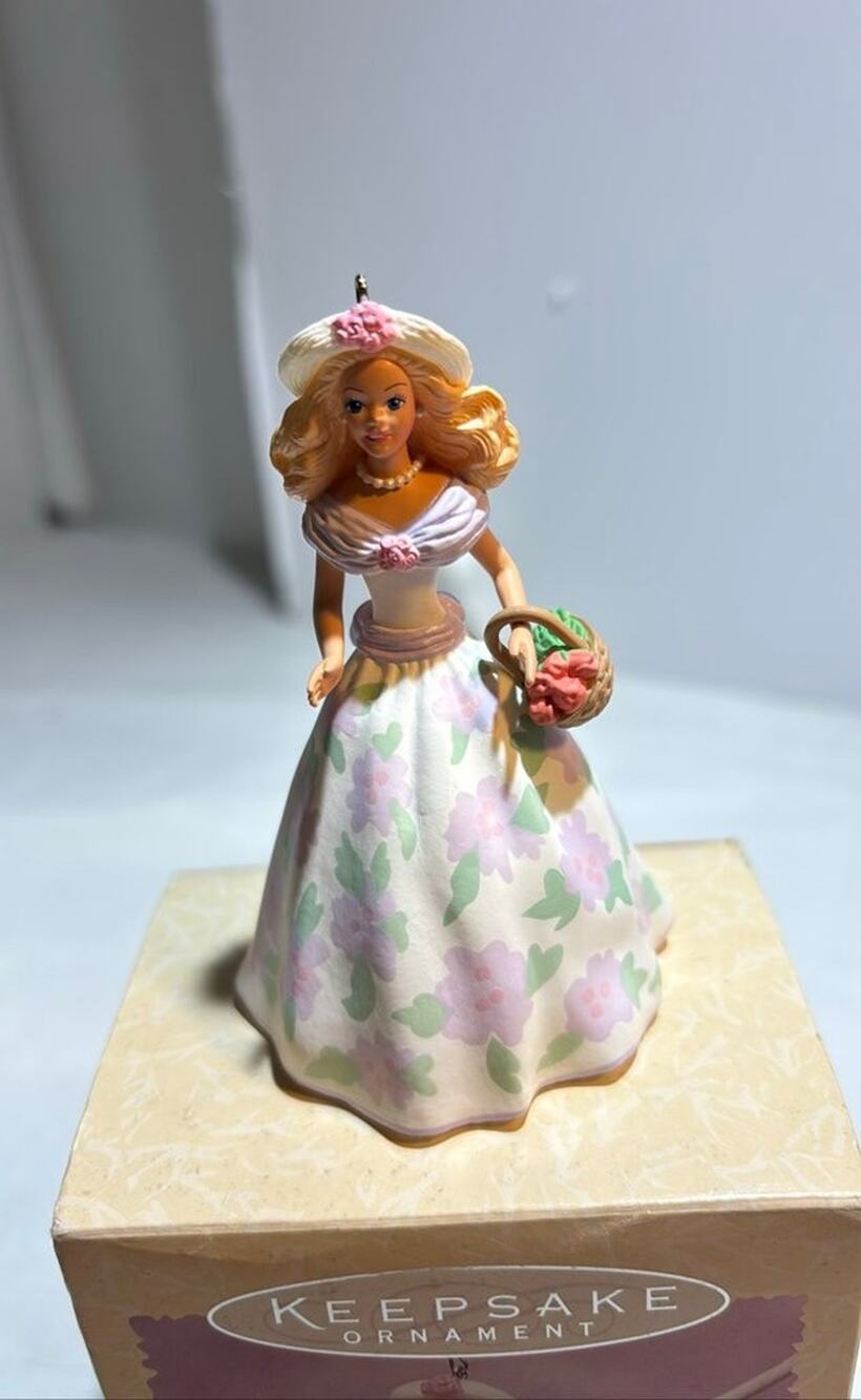 Hallmark Keepsake Ornament Springtime Barbie 1995